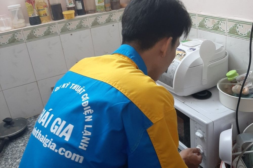 sửa lò vi sóng Bình Tân