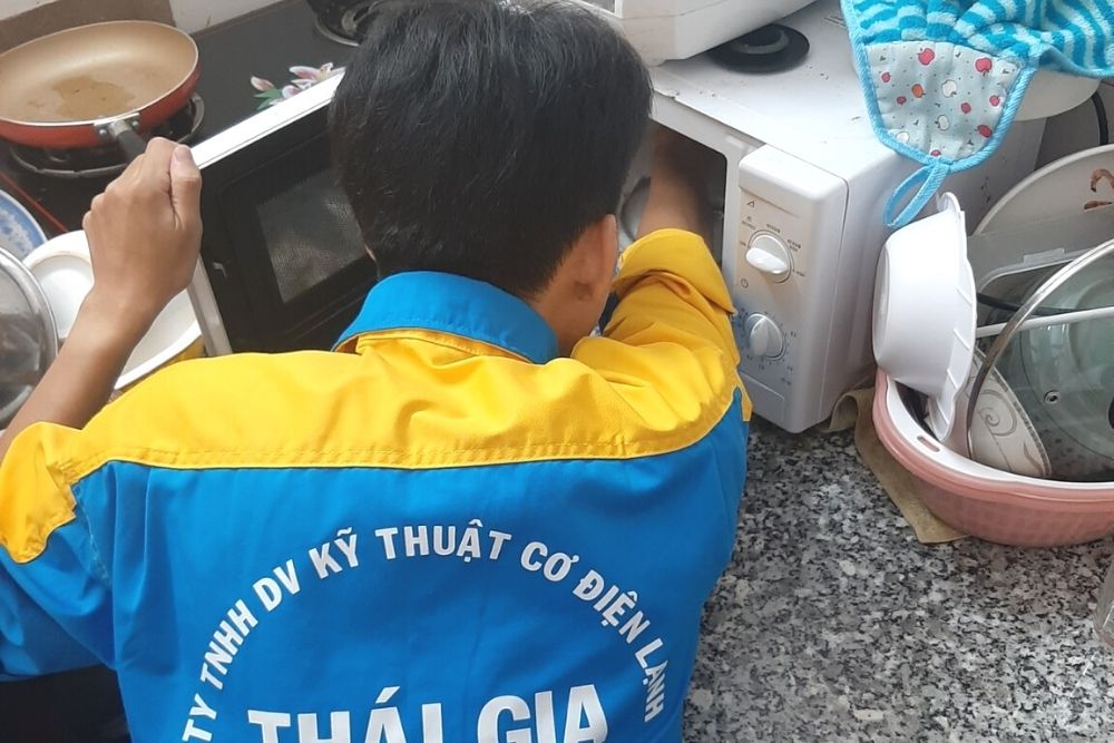 sửa lò vi sóng Bình Tân