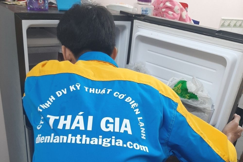 sửa tủ lạnh Bình Tân