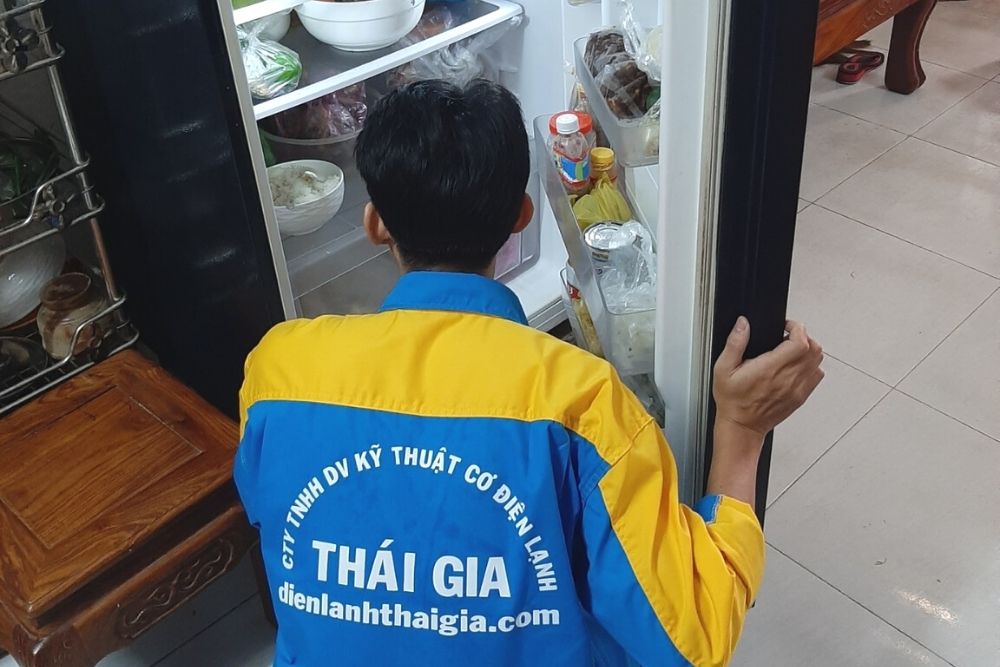 sửa tủ lạnh Bình Tân