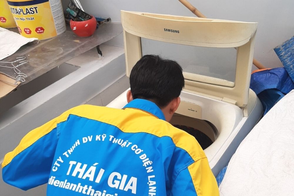 vệ sinh máy giặt bình hưng hòa a