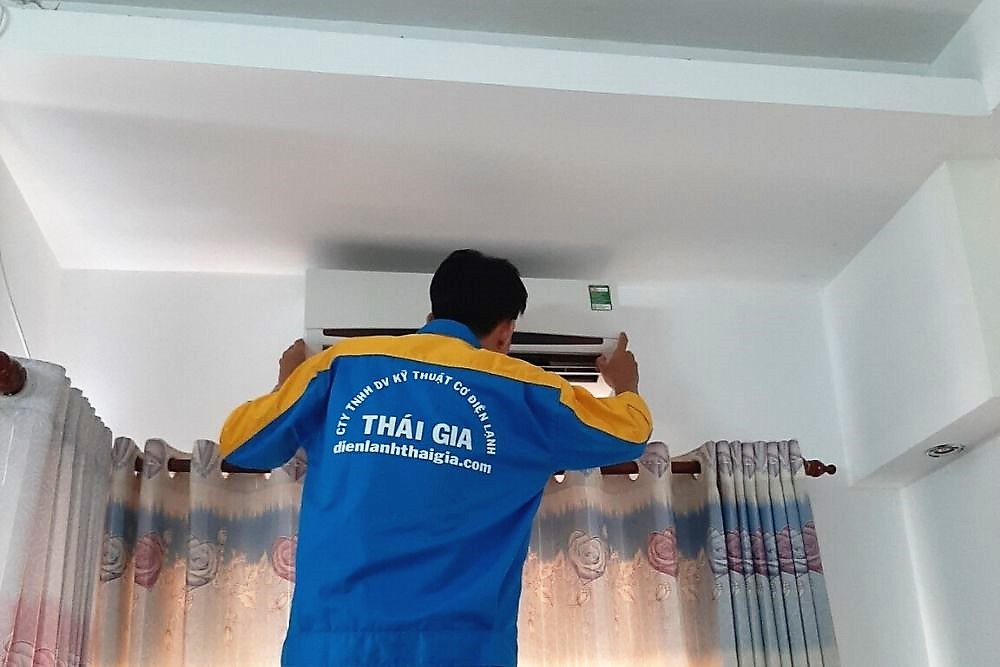 vệ sinh máy lạnh Bình Tân