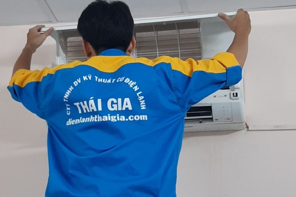 vệ sinh máy lạnh Bình Tân